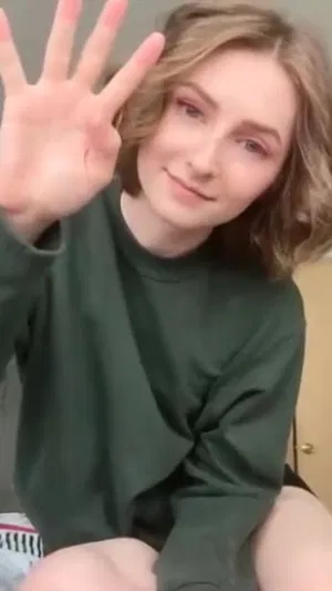 Alizax54, 20 years old from United States