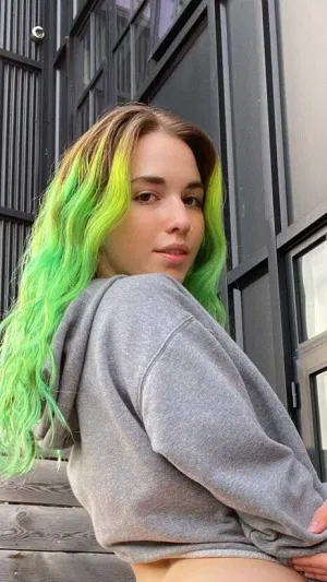 Elizay99, 23 years old from United States