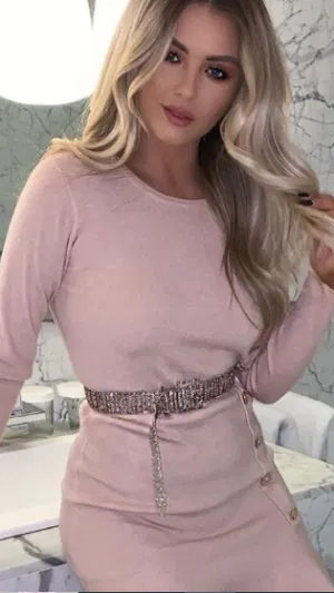 keerna, 23 years old from Canada