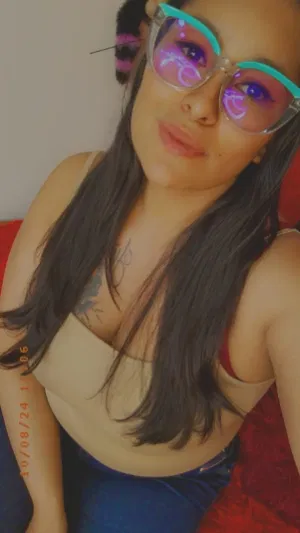 jasssi, 23 years old from Ireland