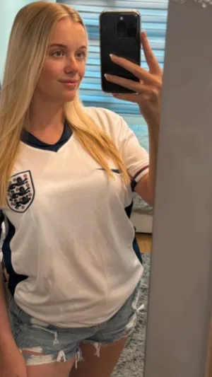 Eliza789, 23 years old from United Kingdom