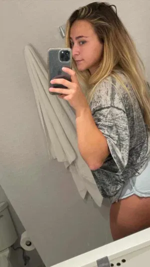 Elisa99's Profile Photo