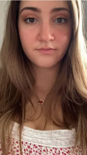 Victoria852, 25 years old from United Kingdom