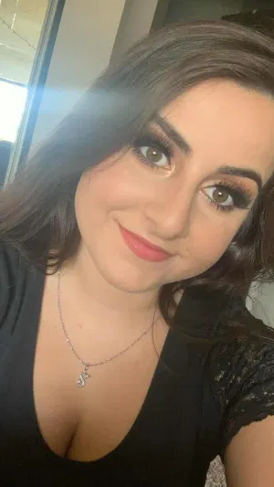 Ealiya50's Profile Photo