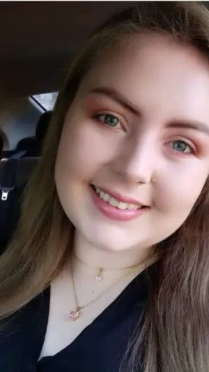 Luna258, 23 years old from Ireland