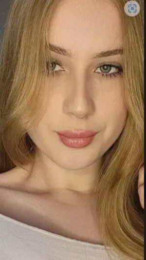 wrsae, 22 years old from Canada