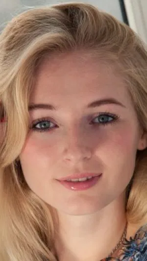 fefeqa, 22 years old from Switzerland