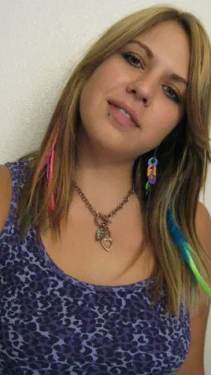 Ava68, 25 years old from Canada