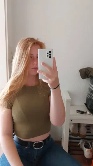 merry, 21 years old from United Kingdom