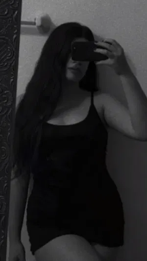 Naomi5, 26 years old from Canada