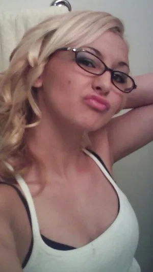 rahi87, 23 years old from United States