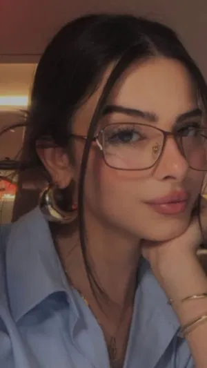 weqwrd, 22 years old from Canada