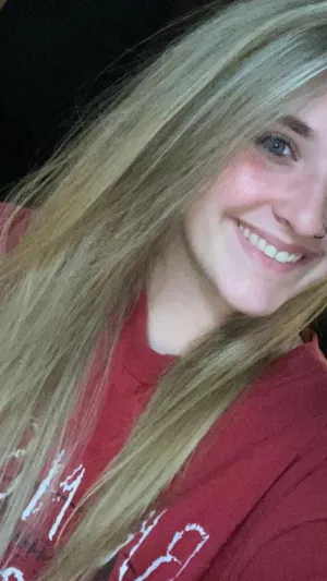 Alaina35, 25 years old from United States