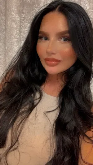 Zara747, 26 years old from United Kingdom