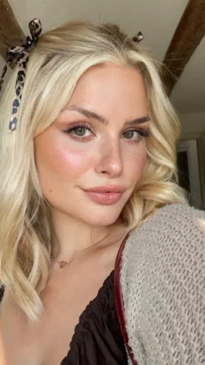 Hazel752, 26 years old from France