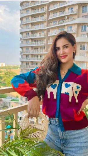 Elena452, 23 years old from France