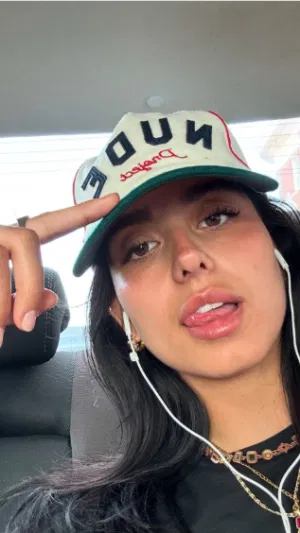 Claire458, 24 years old from United Kingdom