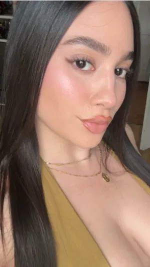 Vivian111's Profile Photo