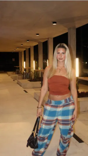 Juliette2222, 25 years old from United States