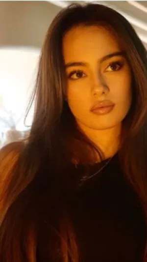 layla54, 23 years old from United Kingdom