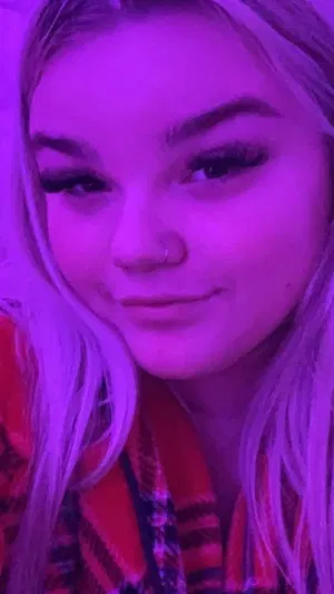 Tanya524, 23 years old from United States