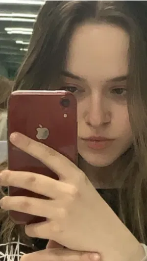 Kaia00, 22 years old from Canada