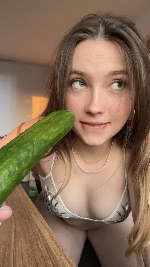 fuck_me, 20 years old from United States