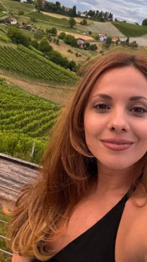 Camila222, 23 years old from United Kingdom