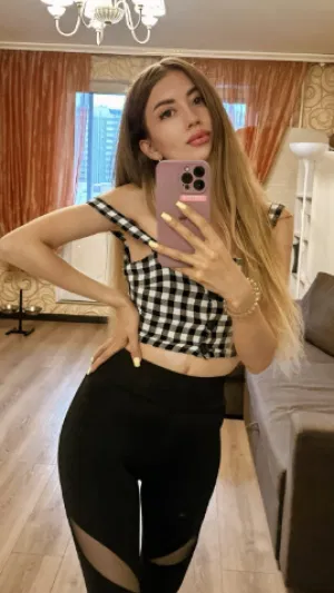 Demi456, 23 years old from Ireland