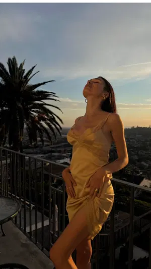 gddfvd, 22 years old from United States