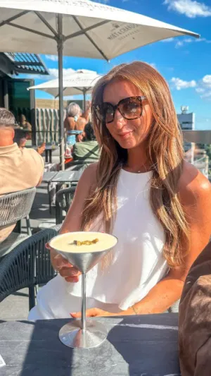 Beth542, 23 years old from France