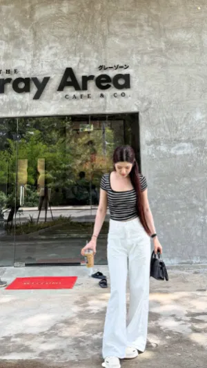 Fallon55, 23 years old from United States