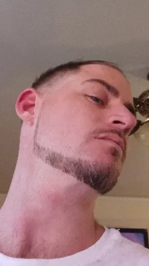 Bouncebacc, 33 years old from United States