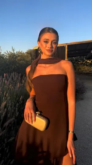 Hannah444, 24 years old from Canada