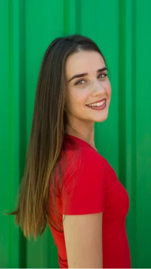 fdrtgdhg, 23 years old from United Kingdom