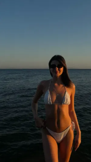Jane444, 23 years old from United States