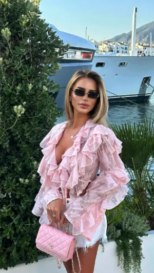 Naomi6666's Profile Photo