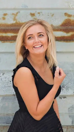 Ariel5756, 23 years old from Canada