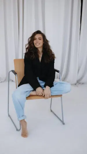 Nina63, 26 years old from United Kingdom