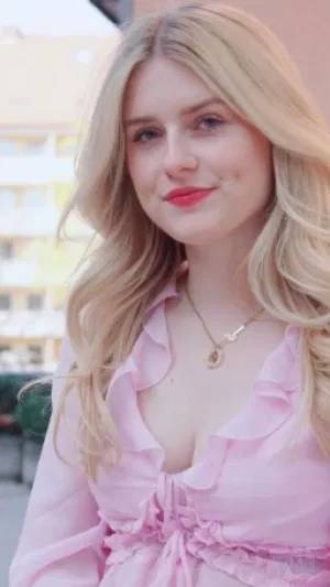 Peyton444, 23 years old from Ireland