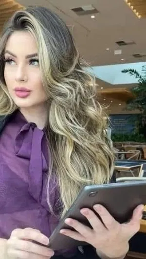 Miley42, 24 years old from United Kingdom