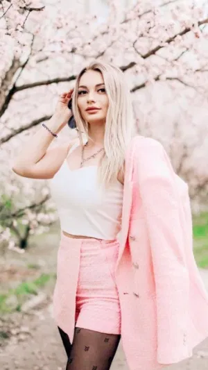 Elizabeth2222's Profile Photo