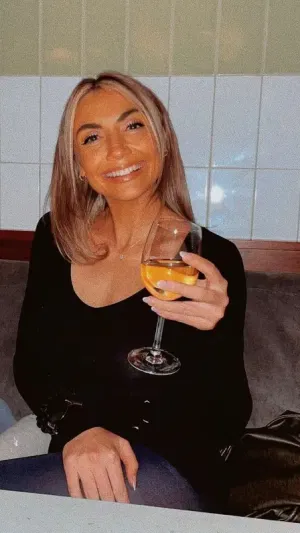 Saige65, 25 years old from United Kingdom