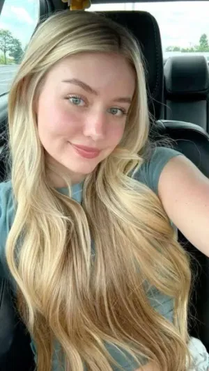 Layla000, 23 years old from United Kingdom