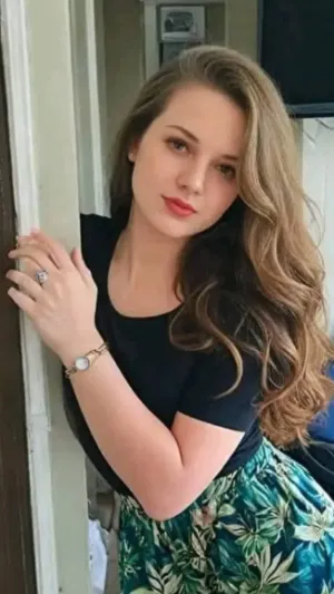 Claire000, 23 years old from Canada