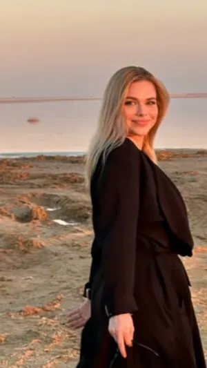 Addison000, 23 years old from Canada