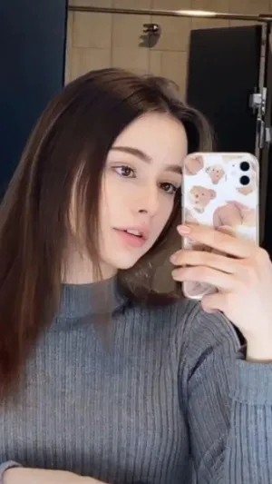 Autumn000, 22 years old from France