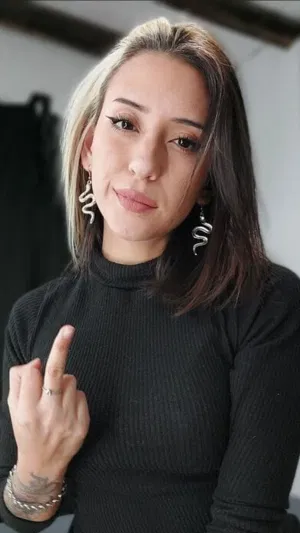 Omana304, 20 years old from United States
