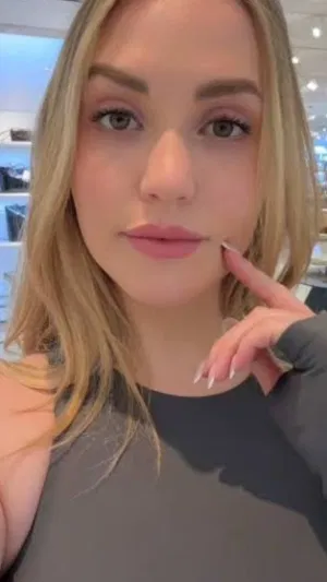 Brooke000's Profile Photo