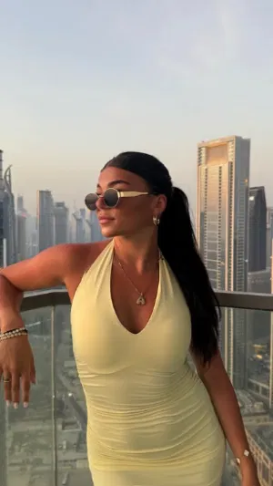 Daniela00, 23 years old from United Kingdom